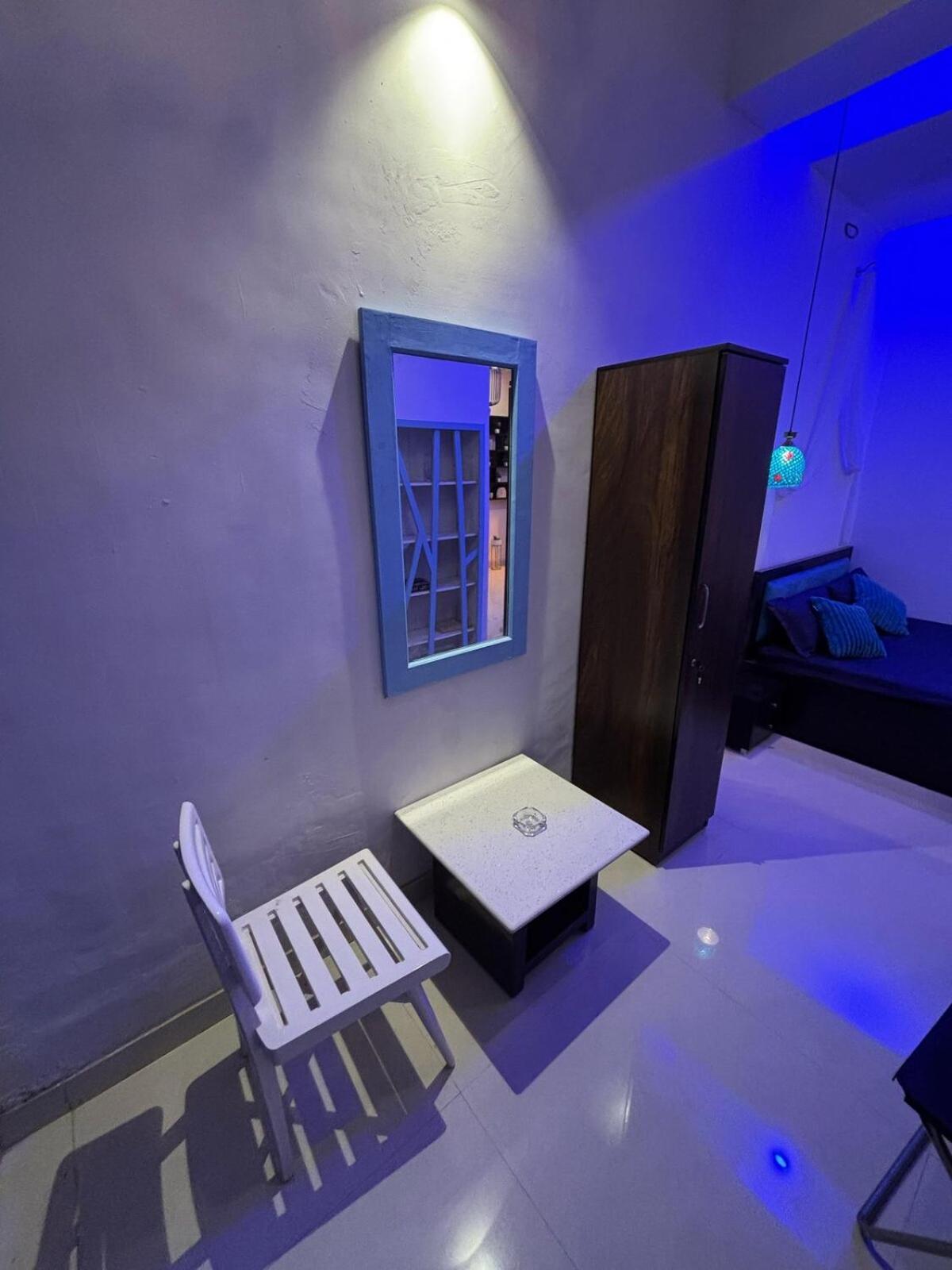 Apartment Ivy Splendour Blu Private Studio, Oshiwara, Mumbai