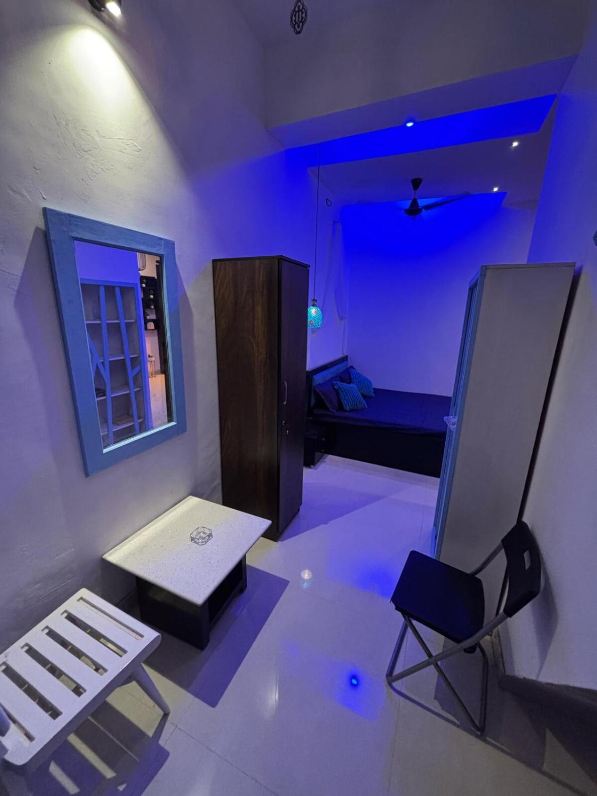 Apartment Ivy Splendour Blu Private Studio, Oshiwara, Mumbai