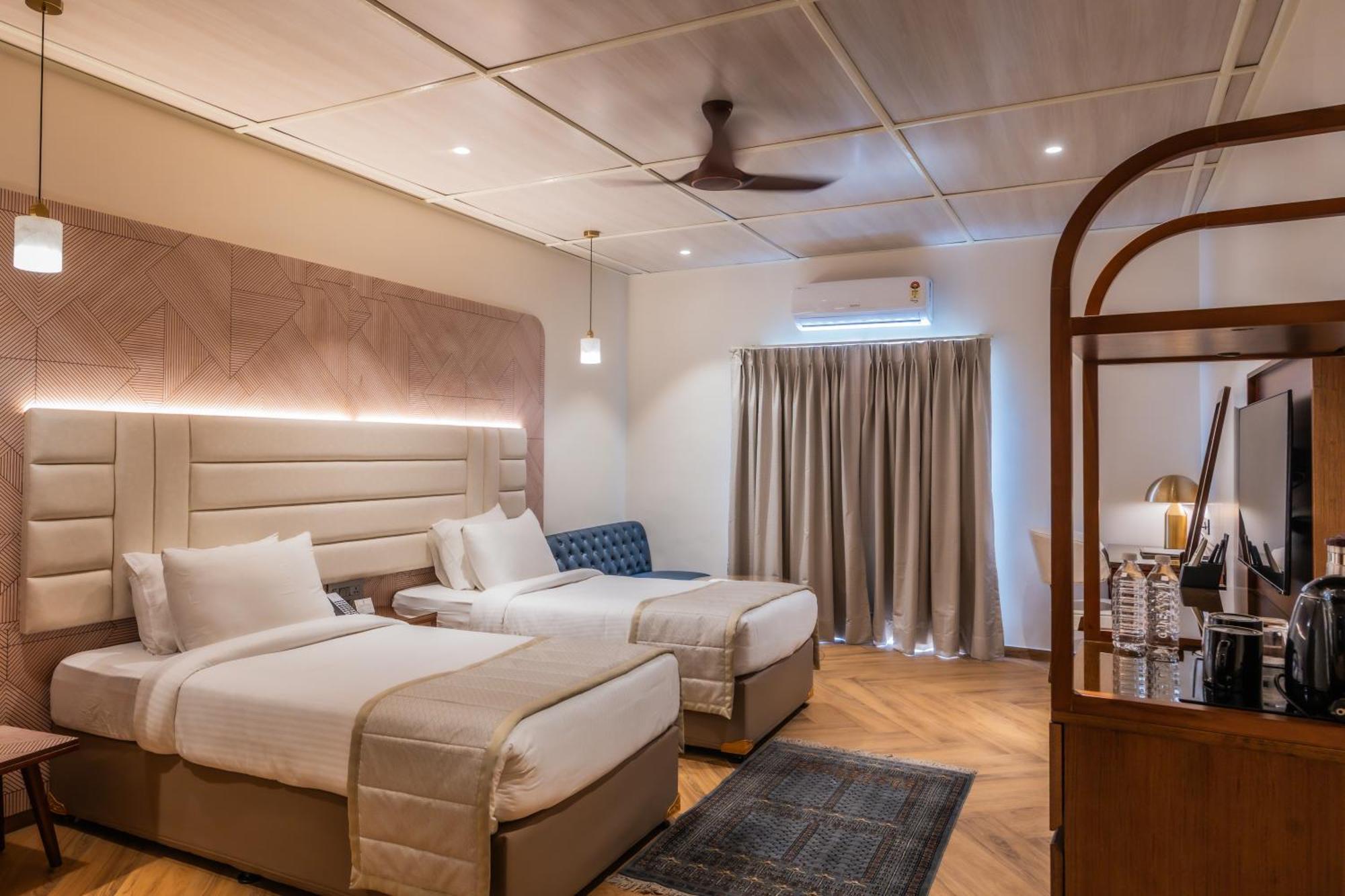 Grand - Ballard Estate, 3*