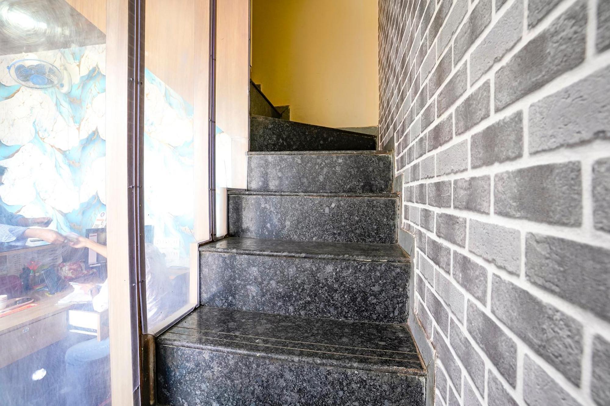Fabhotel Bala Residency