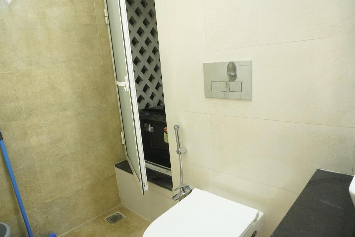 Sky View 1bhk Near Nesco & Jp Morgan Apartment Mumbai