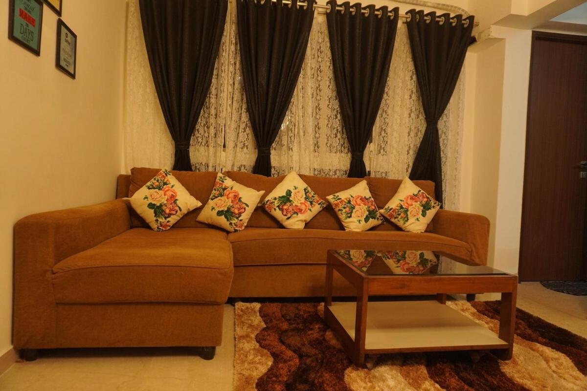Sky View 1bhk Near Nesco & Jp Morgan Mumbai