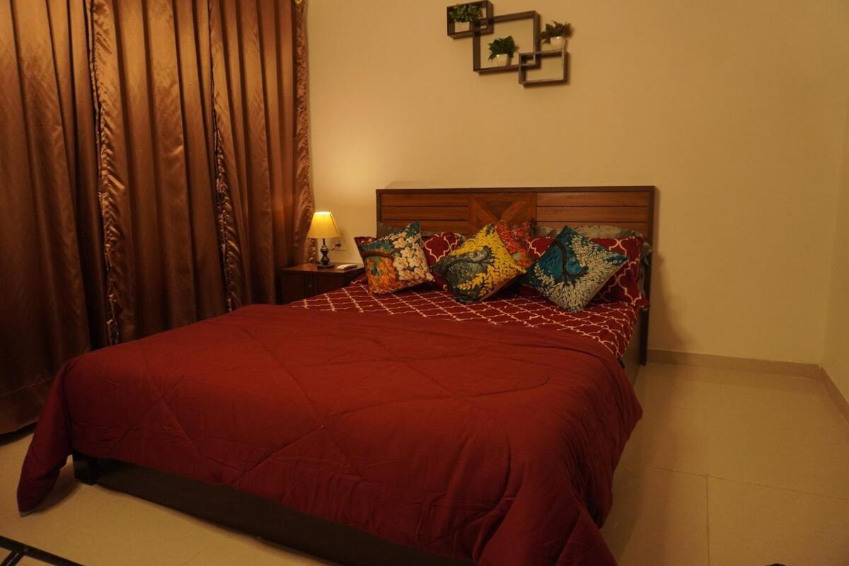 Sky View 1bhk Near Nesco & Jp Morgan Apartment Mumbai
