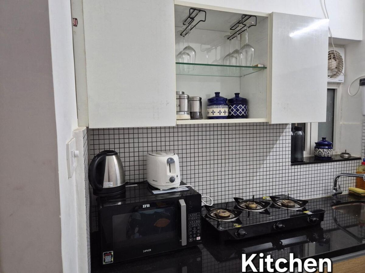 Apartment Sky View 1bhk Near Nesco & Jp Morgan Mumbai