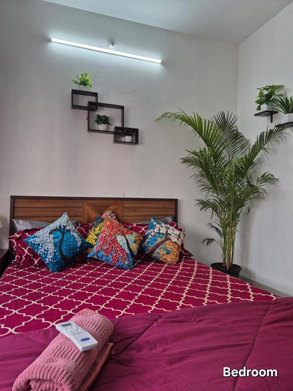 Sky View 1bhk Near Nesco & Jp Morgan *