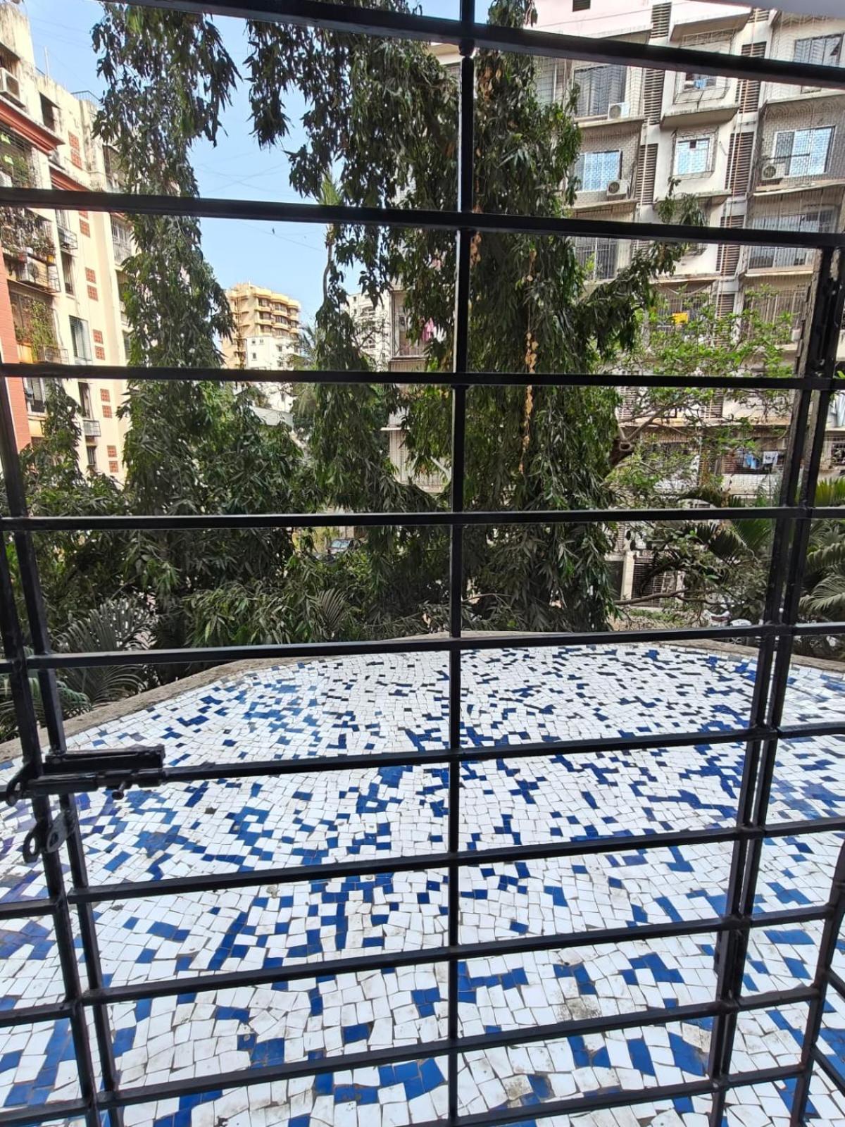 Spacious 1bhk Off Carter Road Apartment Mumbai