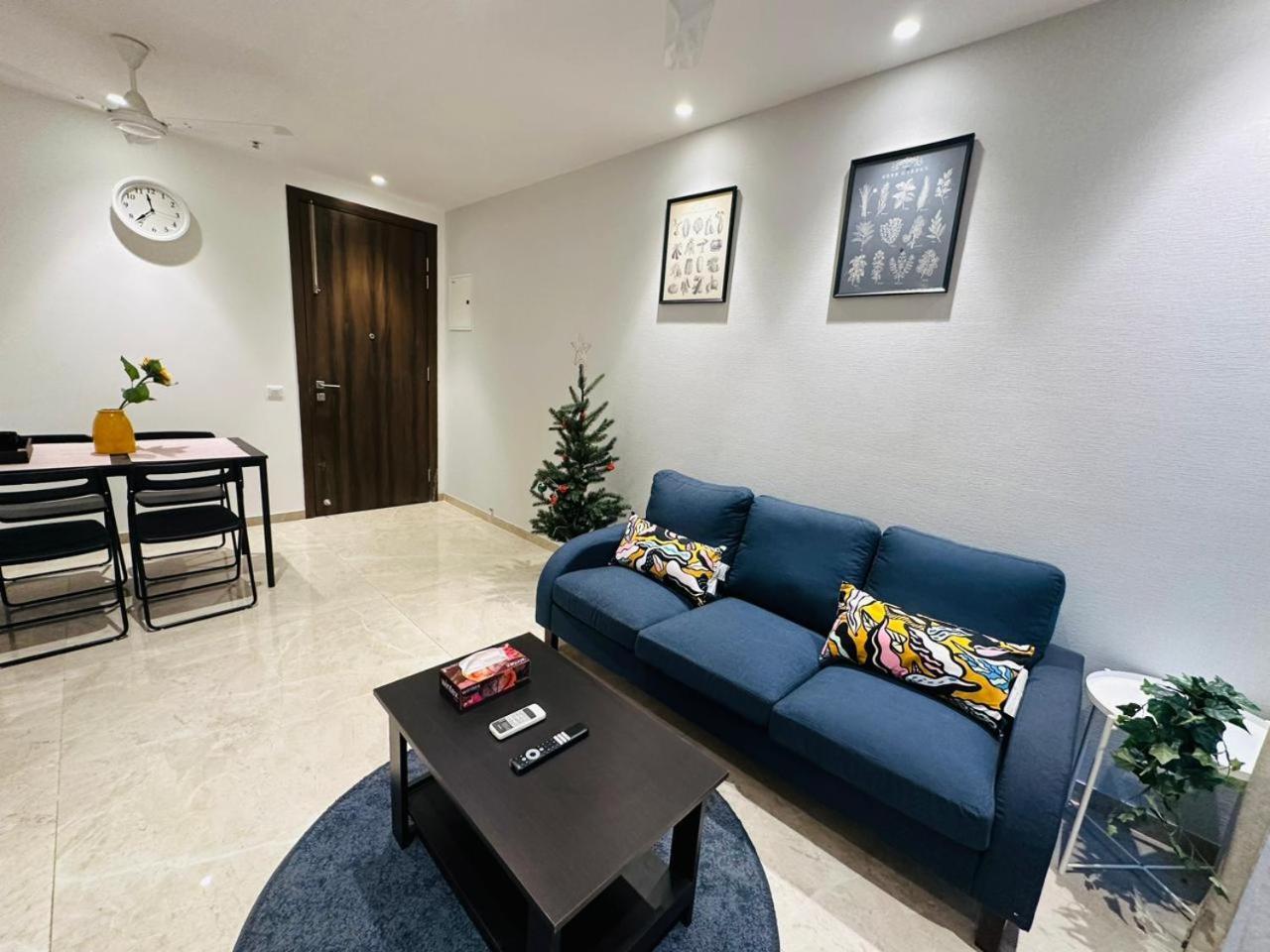 Apartment 1br Theme In Powai Mumbai