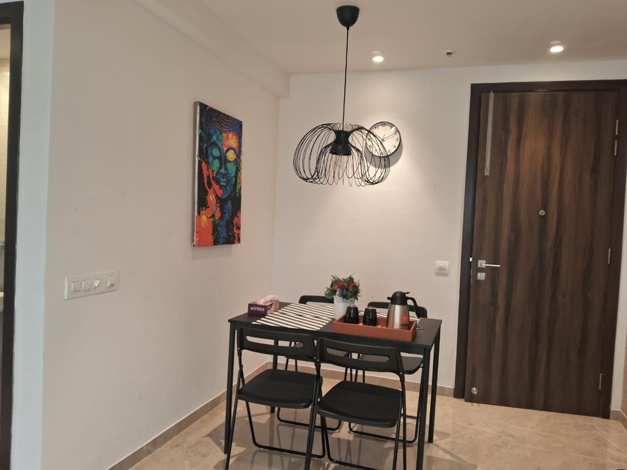 1br Theme In Powai Apartment *