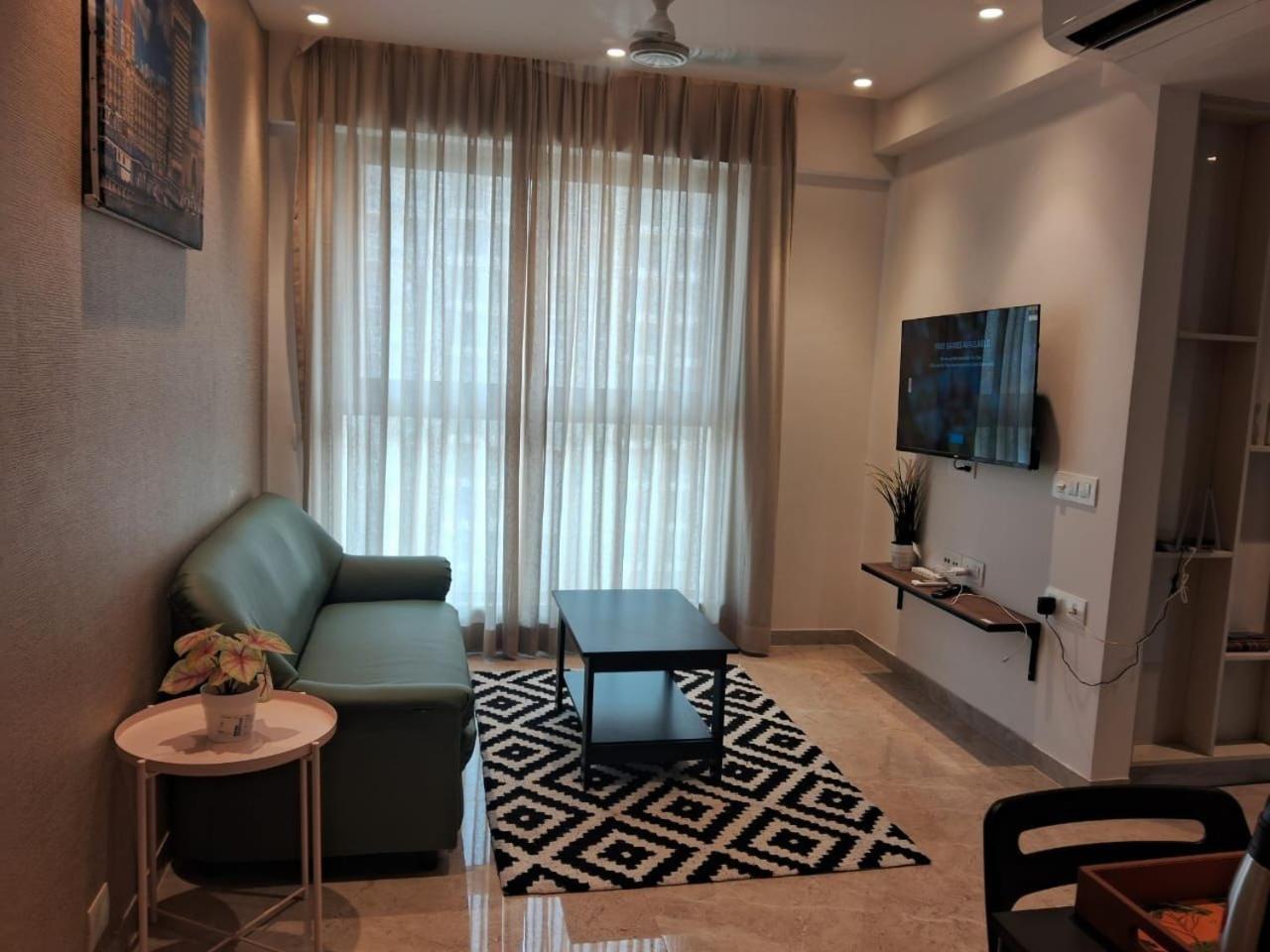 Apartment 1br Theme In Powai Mumbai