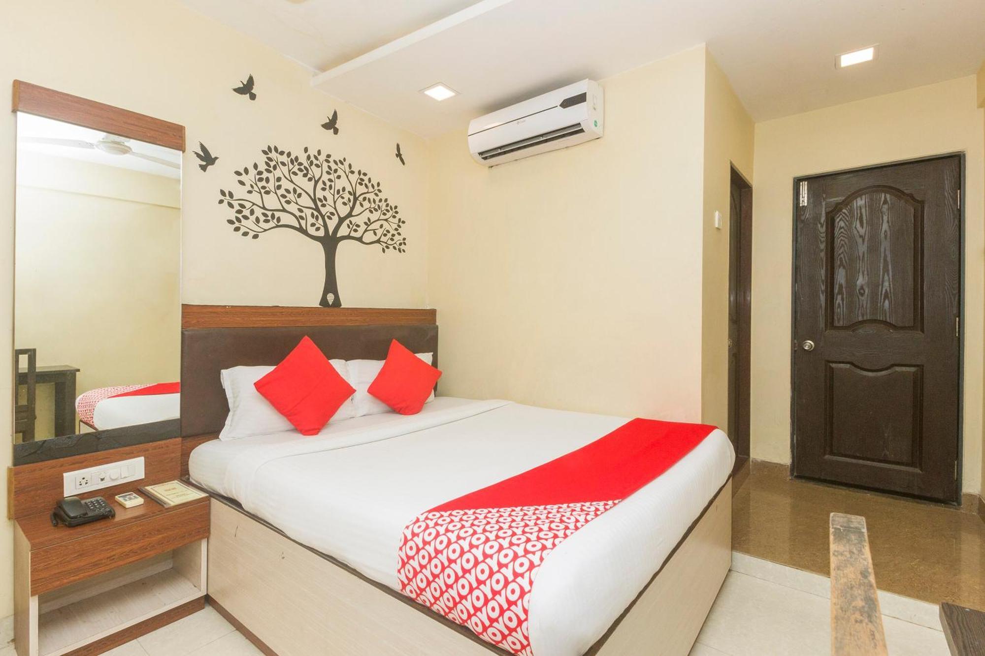 O Royal Grand Near Chhatrapati Shivaji International Airport 3* Mumbai