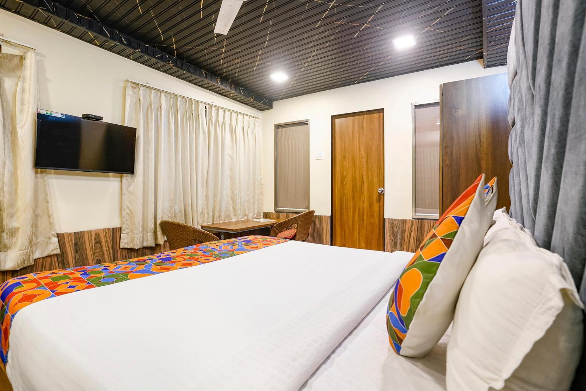 Fabexpress Malali Residency 4*