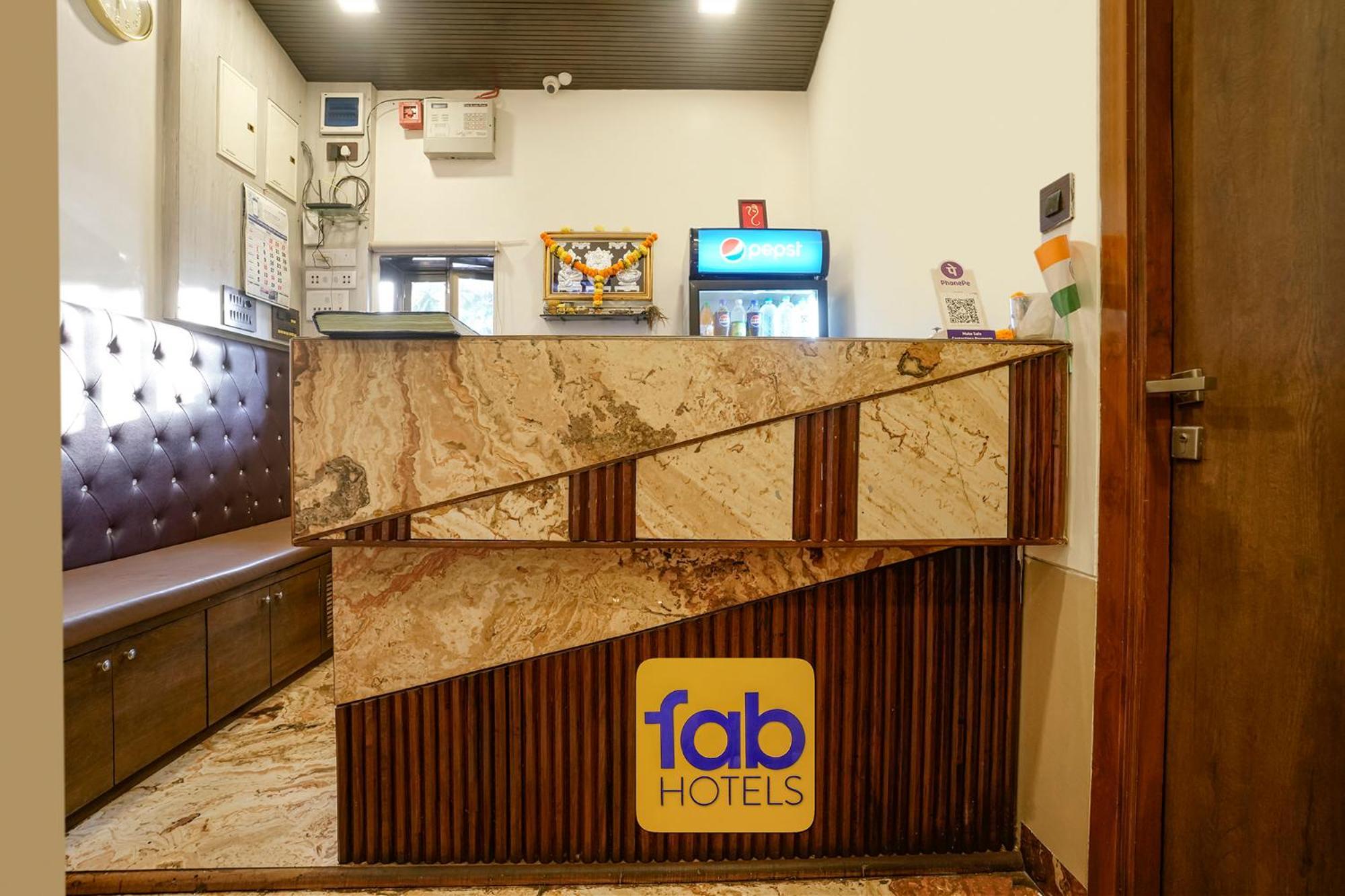 Hotel Fabexpress Malali Residency 4*