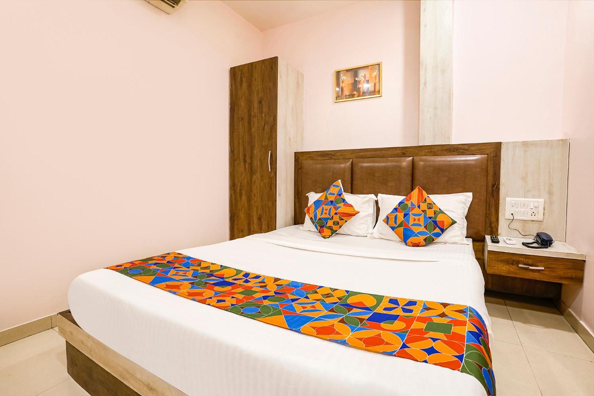 Hotel Fabexpress Tawakkal Mumbai