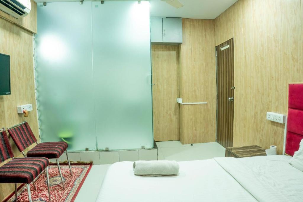 Hotel Lokhandwala Residency By Glitz Mumbai