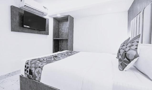 Hotel Fabhotel Pinnacle Mumbai