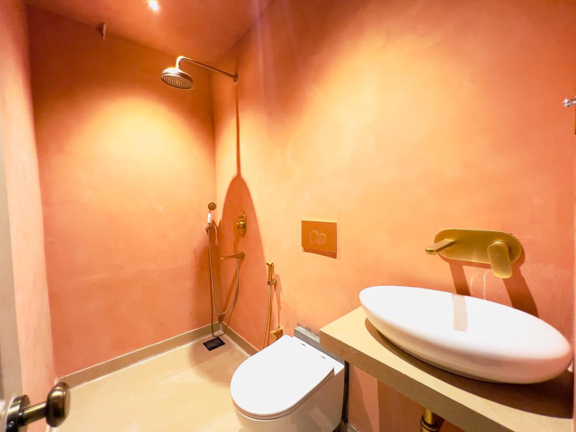 White Pearl - Colaba Hotel Mumbai