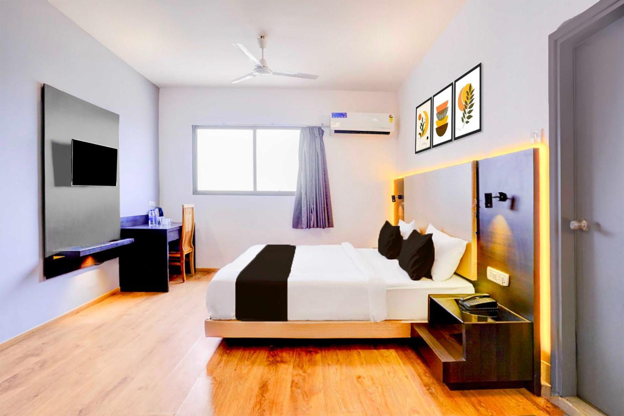 Hotel Collection O Exhibition Centre Goregaon