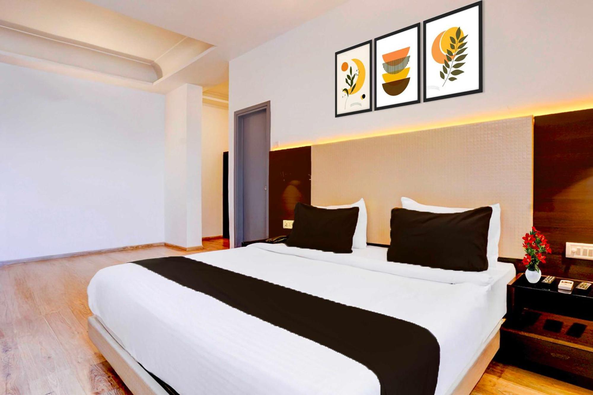 Hotel Collection O Exhibition Centre Goregaon