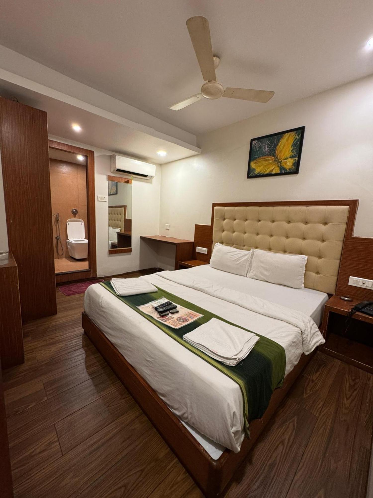 Aflon Midc Andheri East Hotel