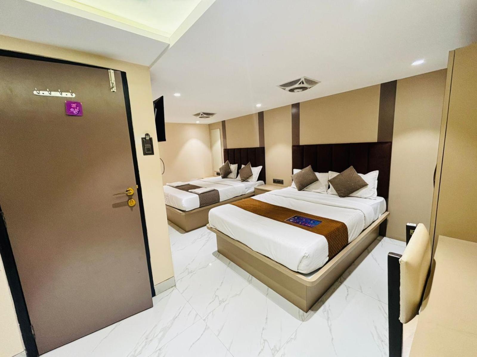 Dolphin Residency Hotel 2*