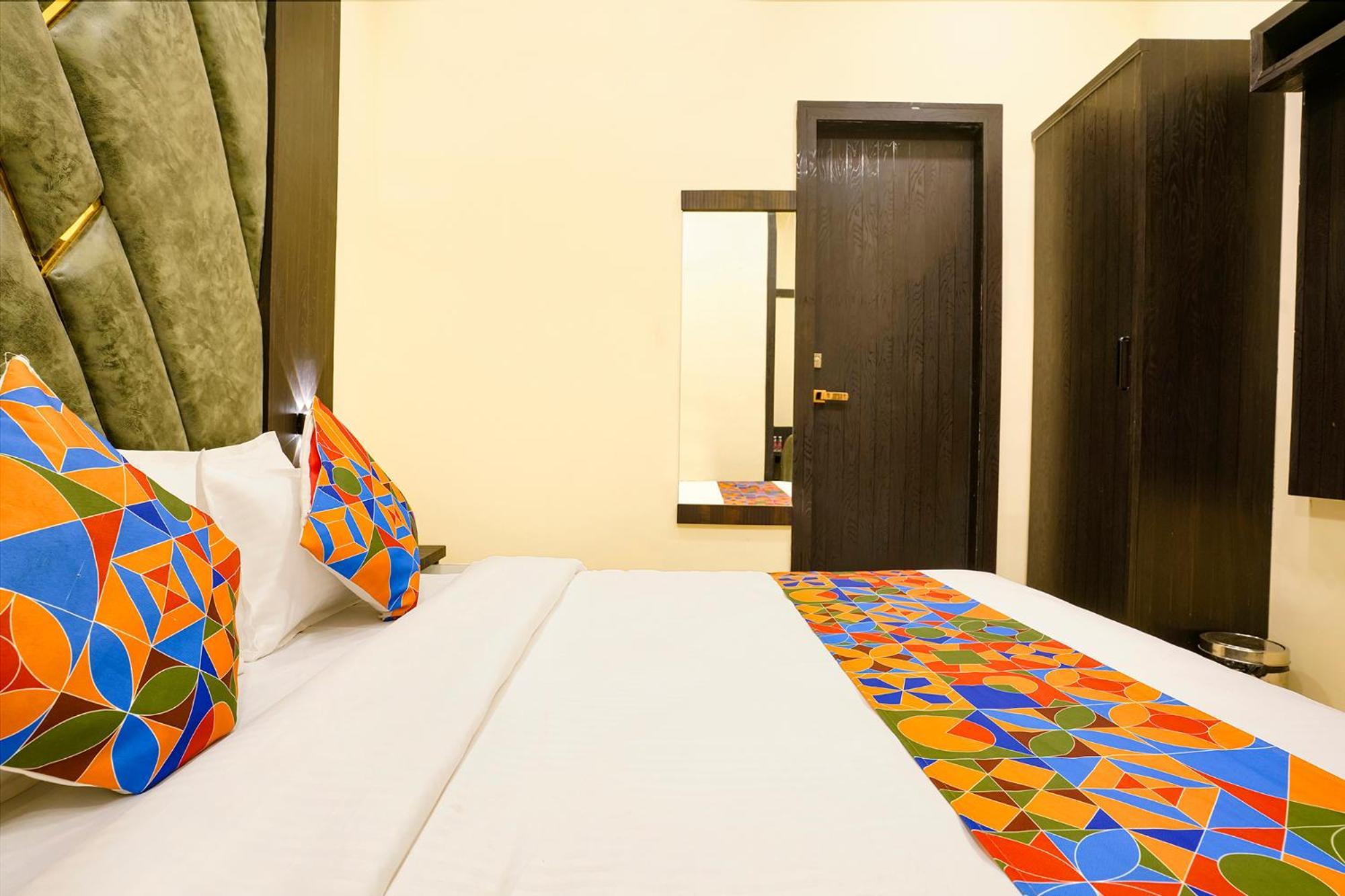 Hotel Fabhotel Skyline 3*