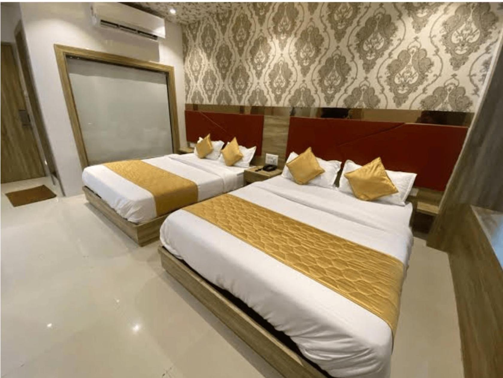 Wind Flower Andheri West Hotel