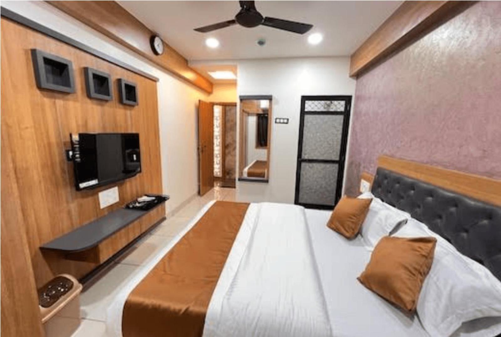 Wind Flower Andheri West Hotel