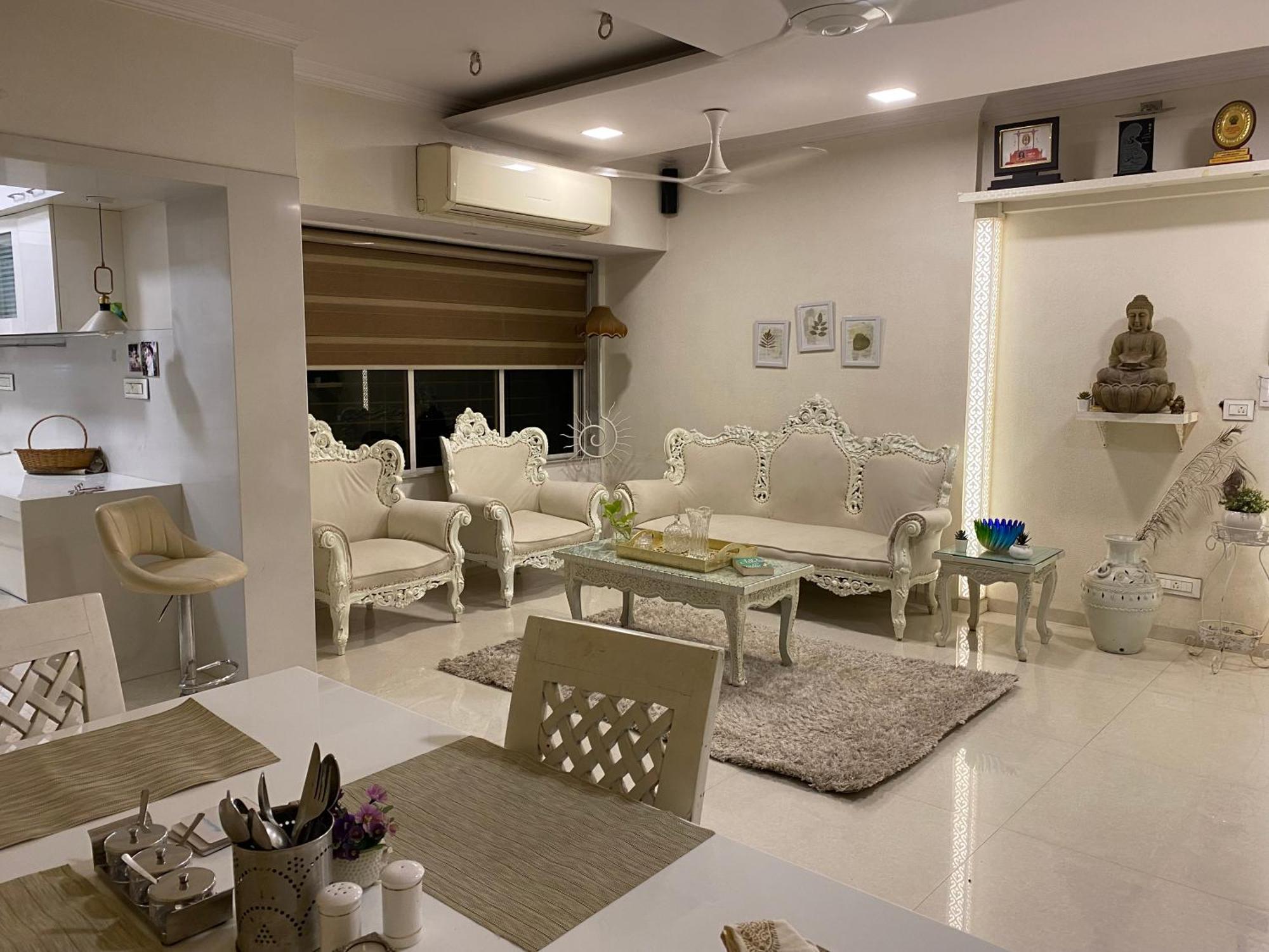 Lovely Two Bedrooms Huge In