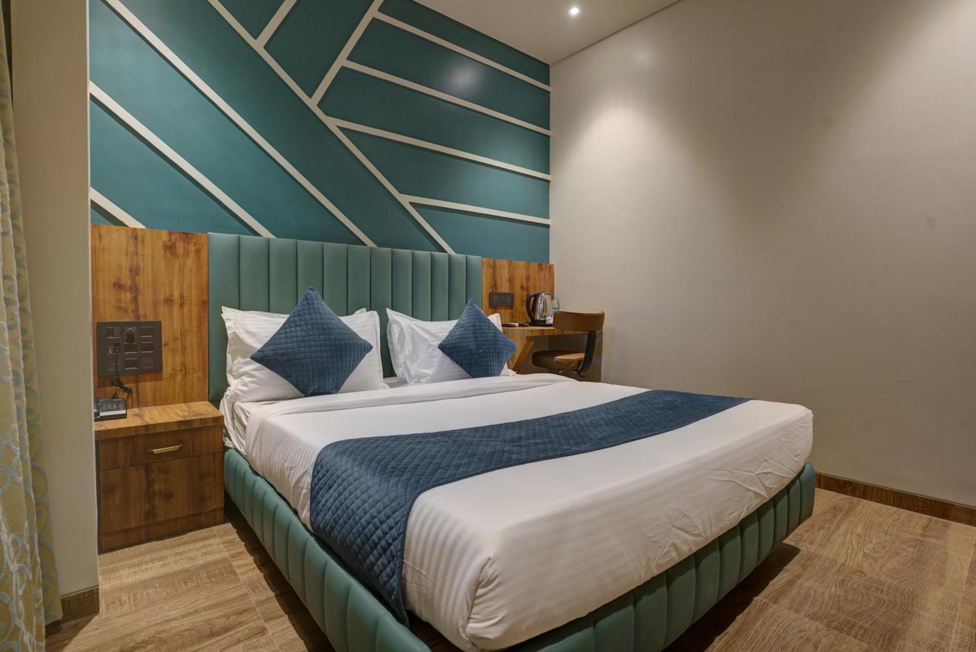 Starville Andheri Midc Hotel Mumbai