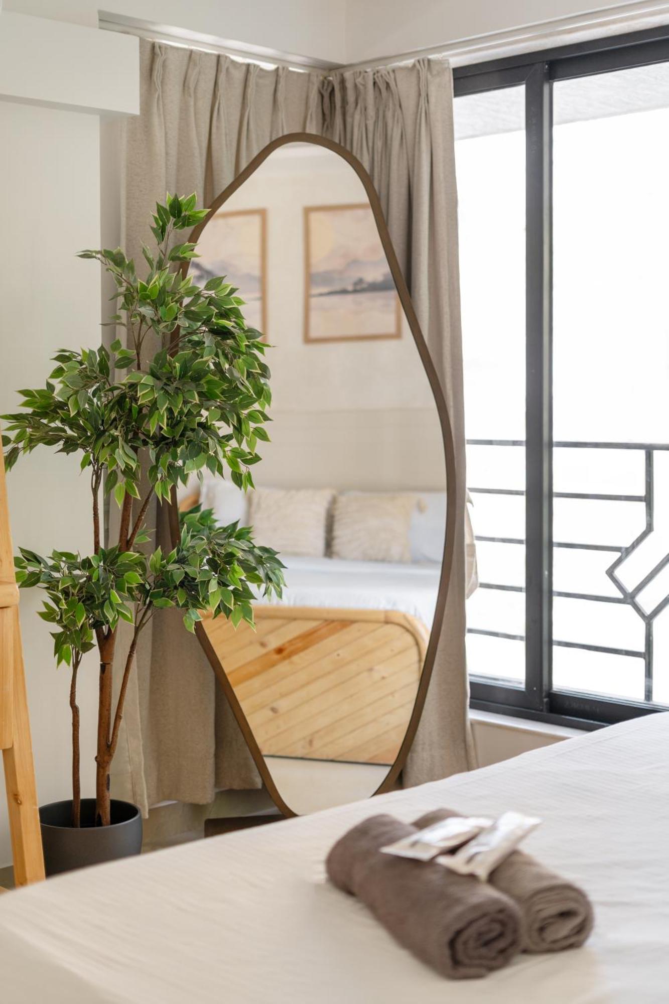 Selene 2bhk Bandra W By The Company * Mumbai