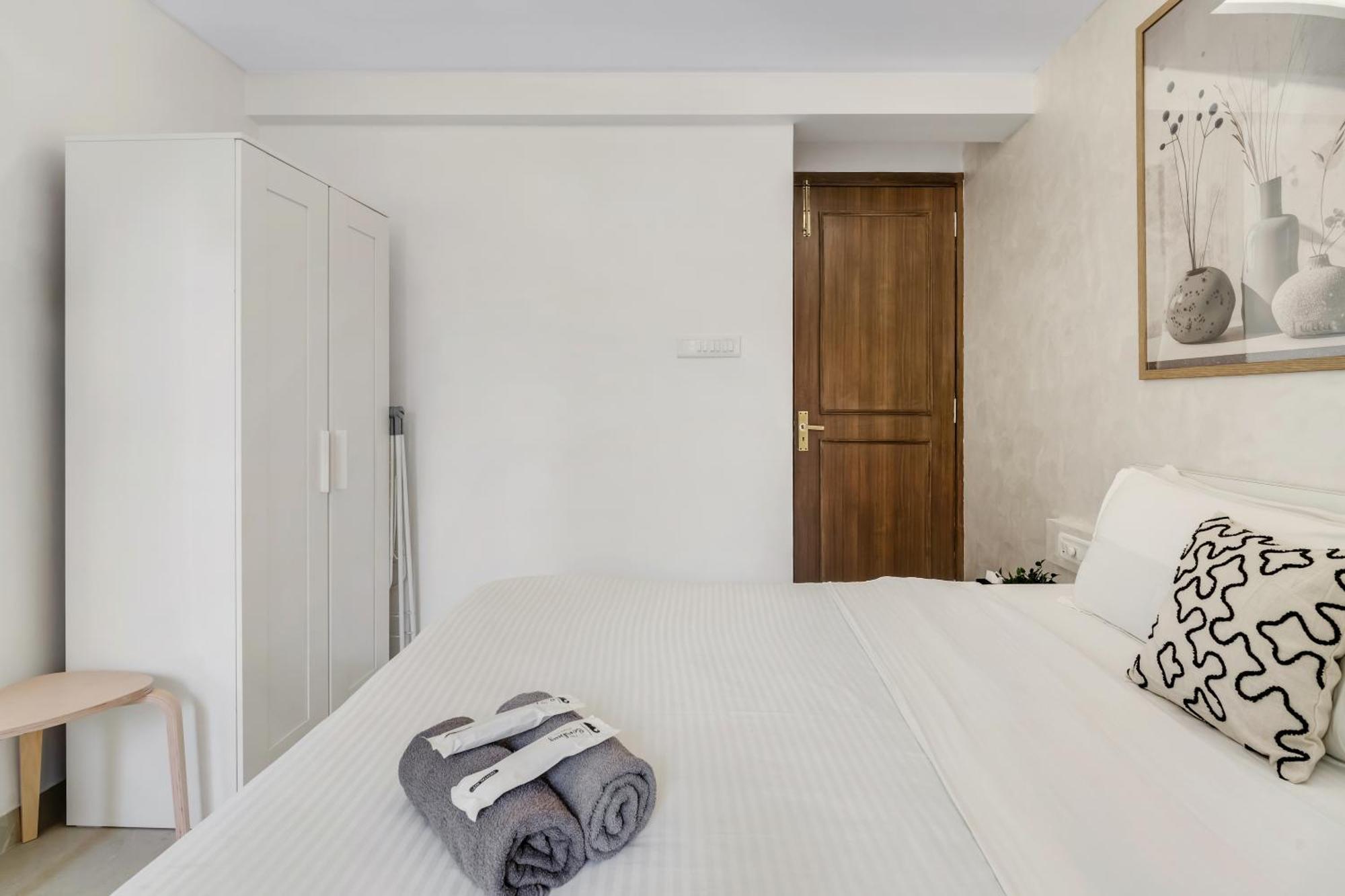 Selene 2bhk Bandra W By The Company