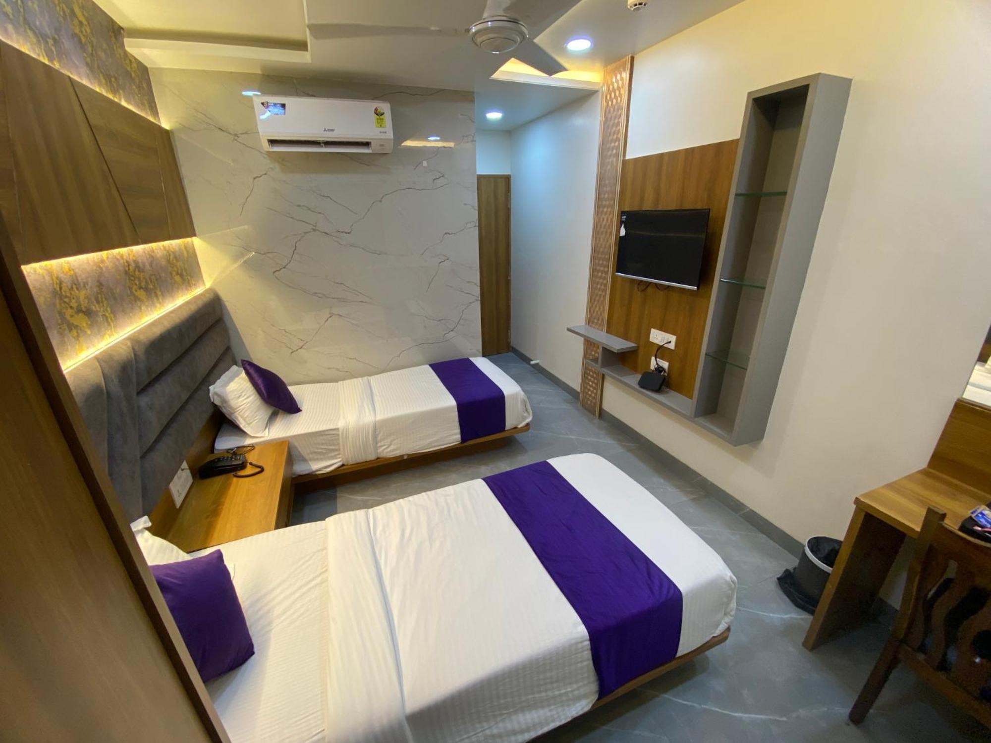 Bkc Gold View Hotel 3*