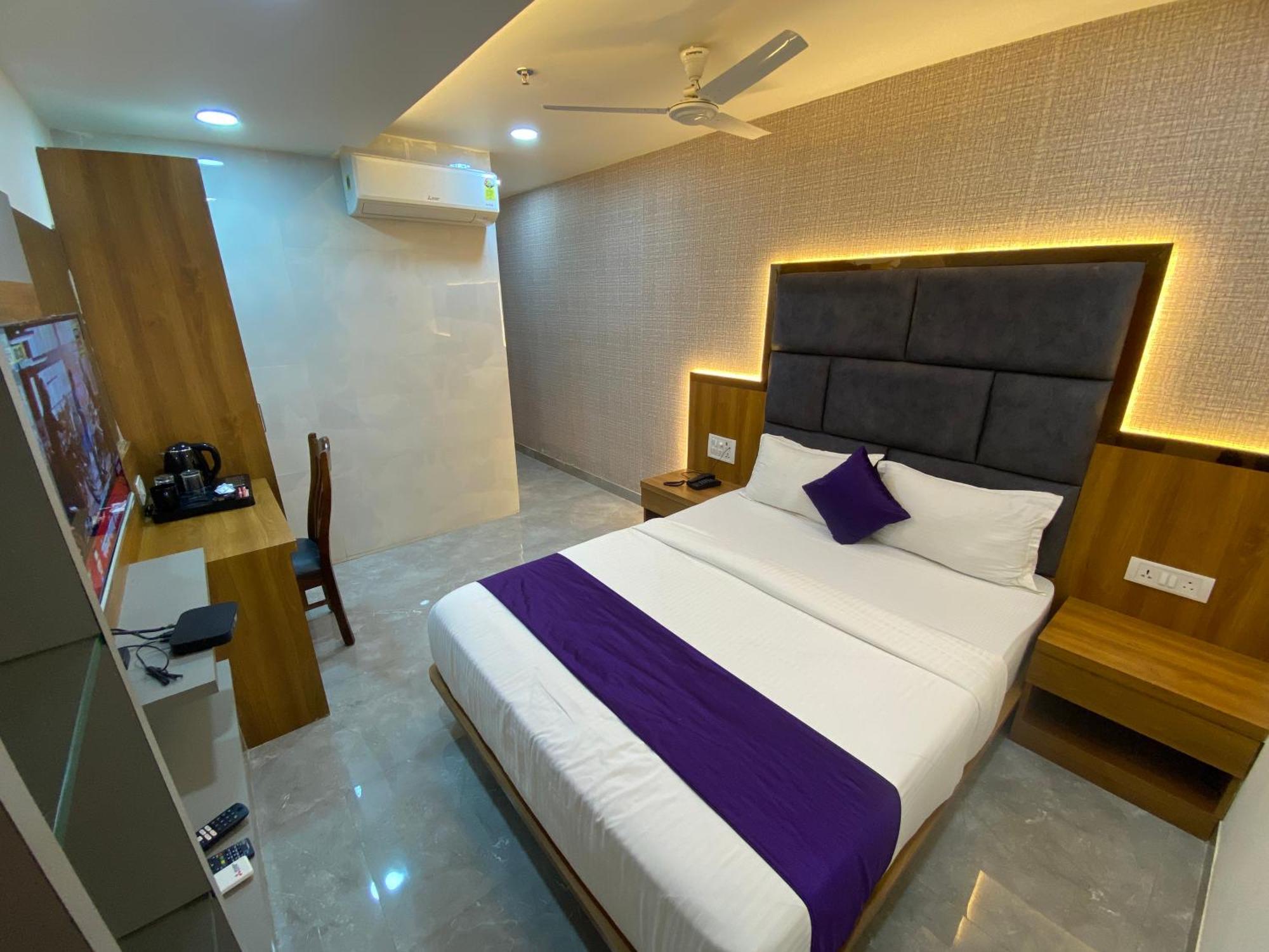 Bkc Gold View Hotel 3*