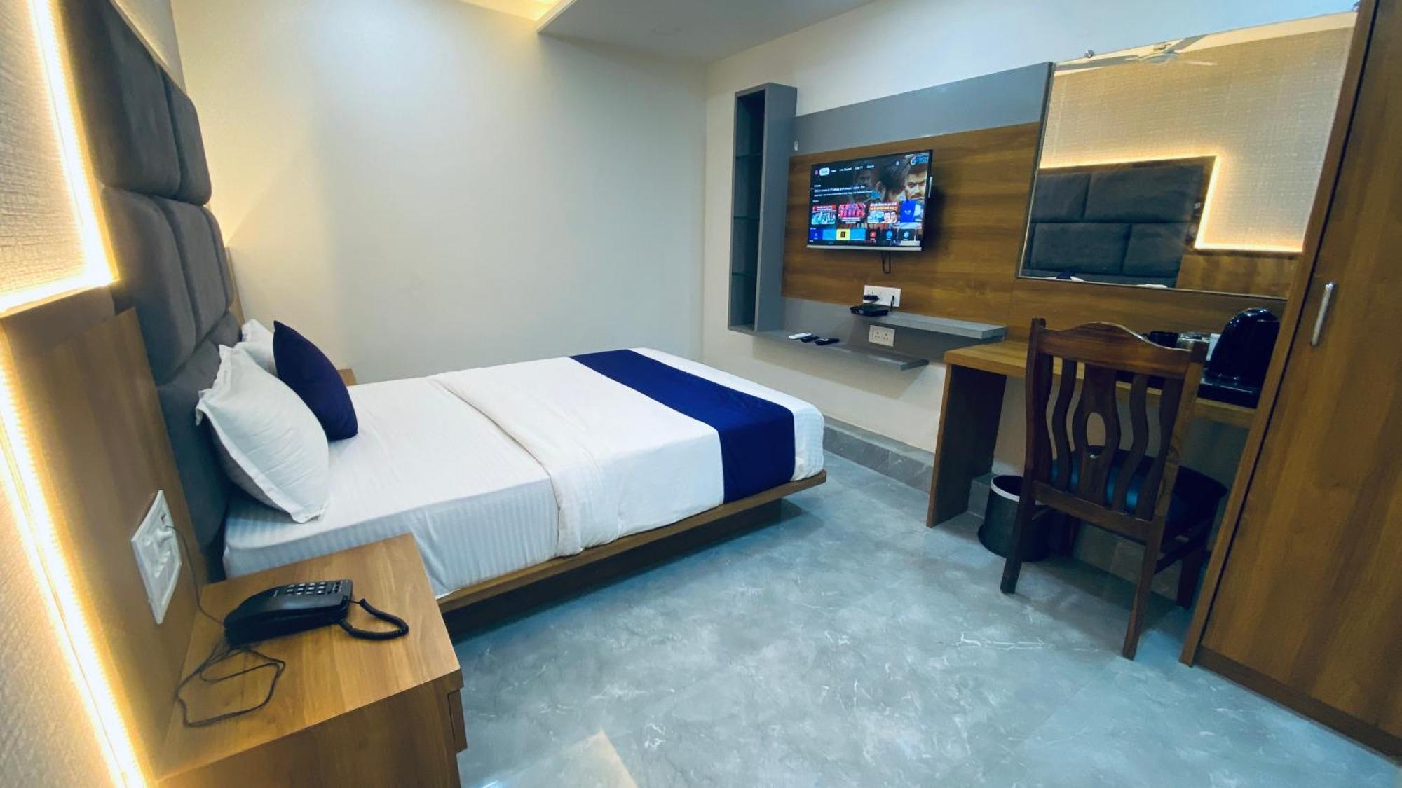 Hotel Bkc Gold View