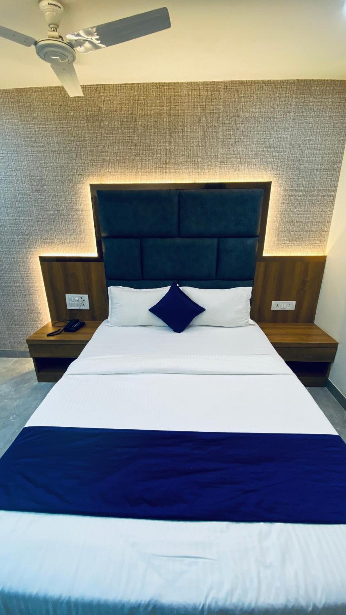 Bkc Gold View Hotel