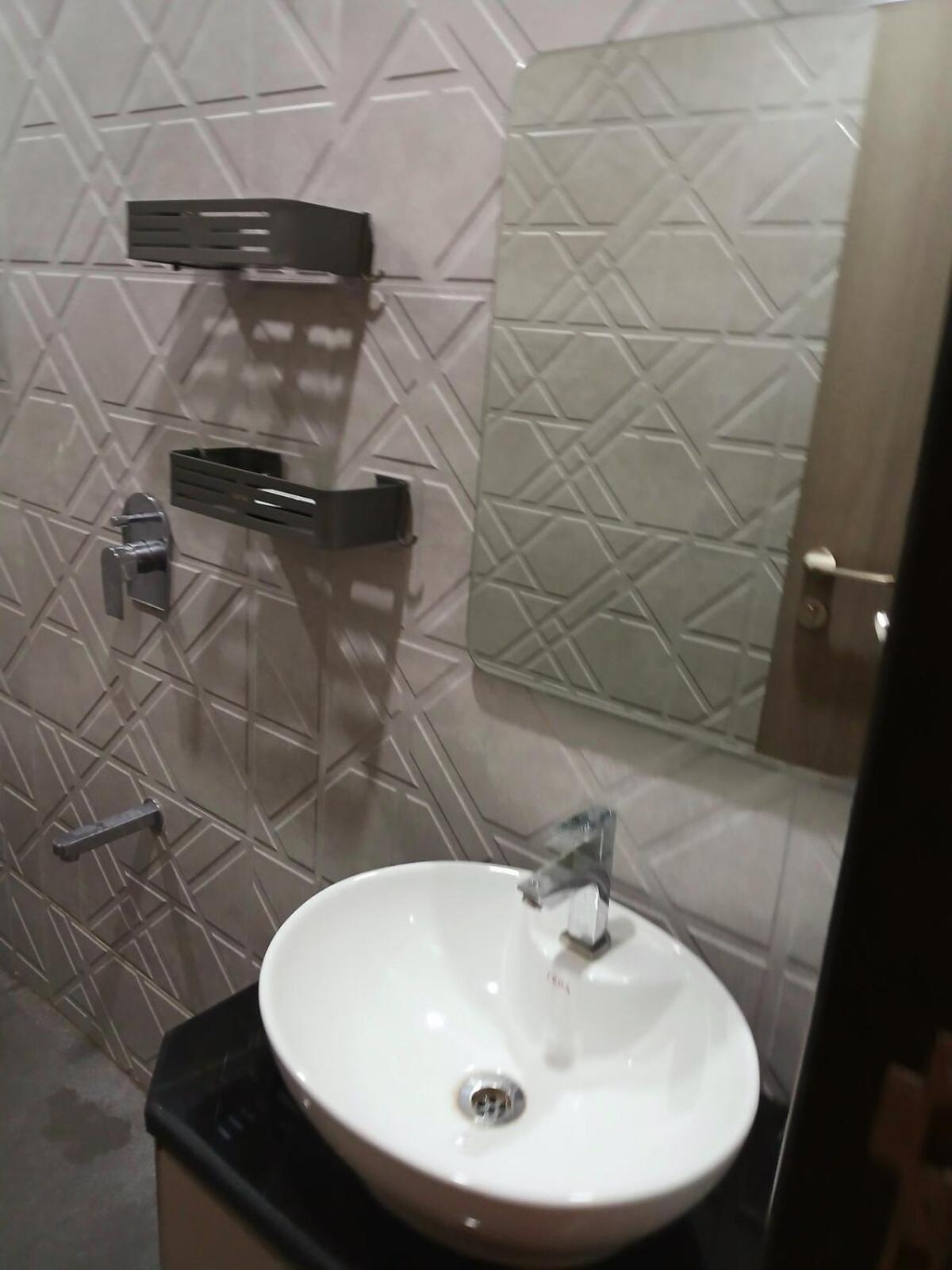 Whispering Woods - 2bed 2bath Lush Lakeside *