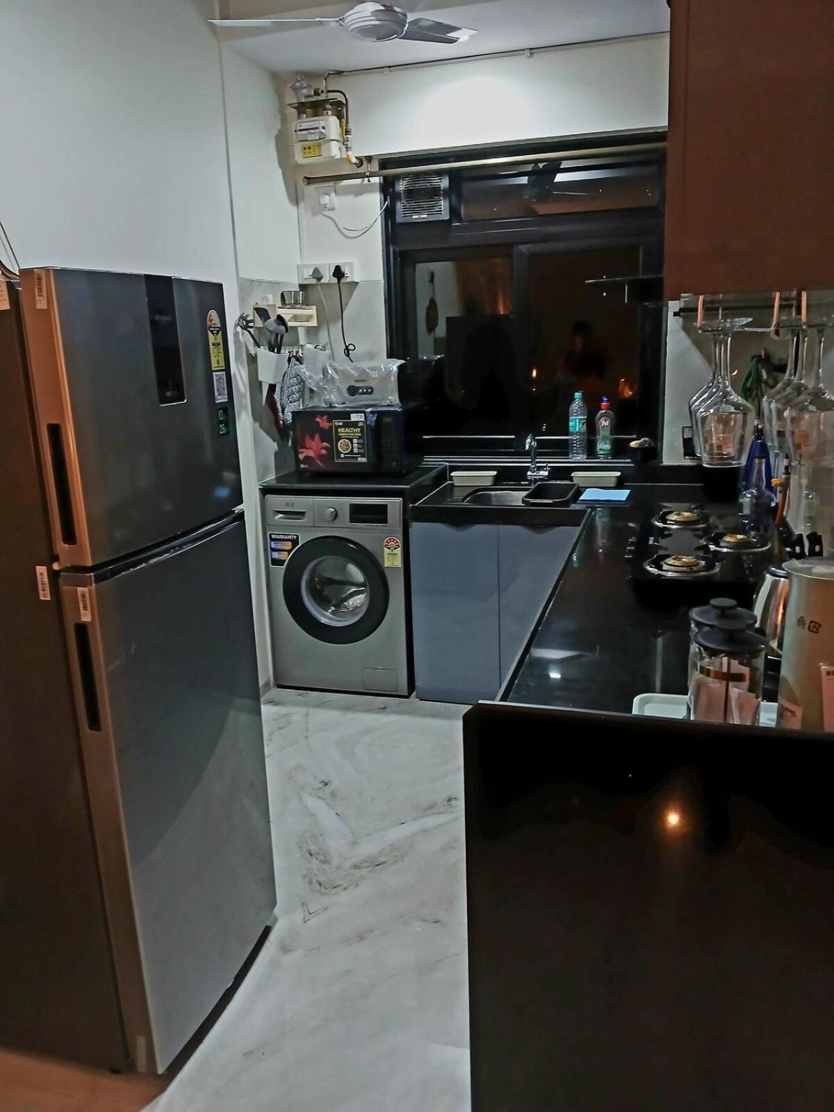 Whispering Woods - 2bed 2bath Lush Lakeside Apartment Mumbai