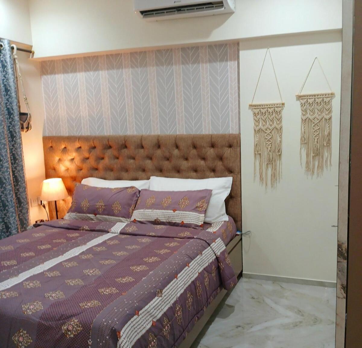 Whispering Woods - 2bed 2bath Lush Lakeside Apartment Mumbai