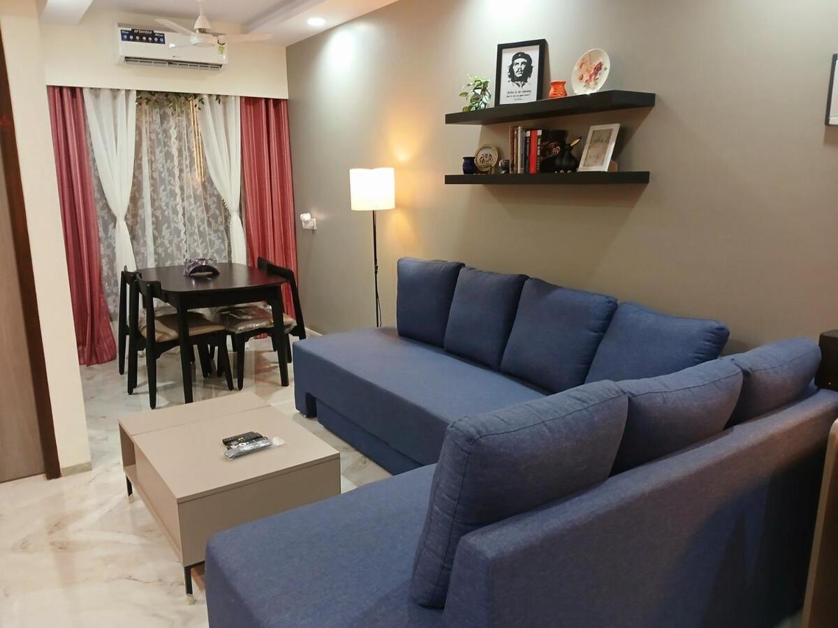 Apartment Whispering Woods - 2bed 2bath Lush Lakeside Mumbai