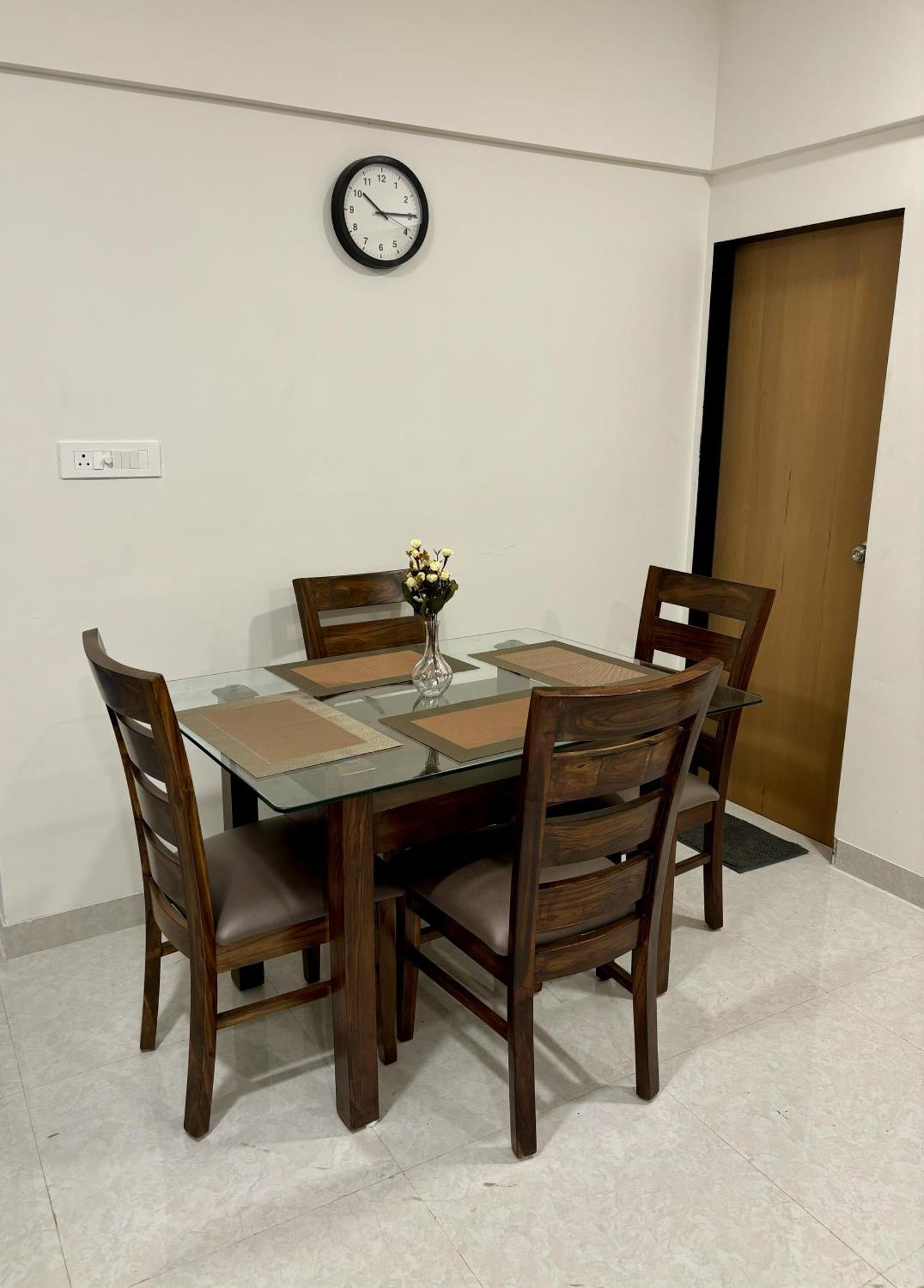 Vibrant 2 Bhk Near Airport *