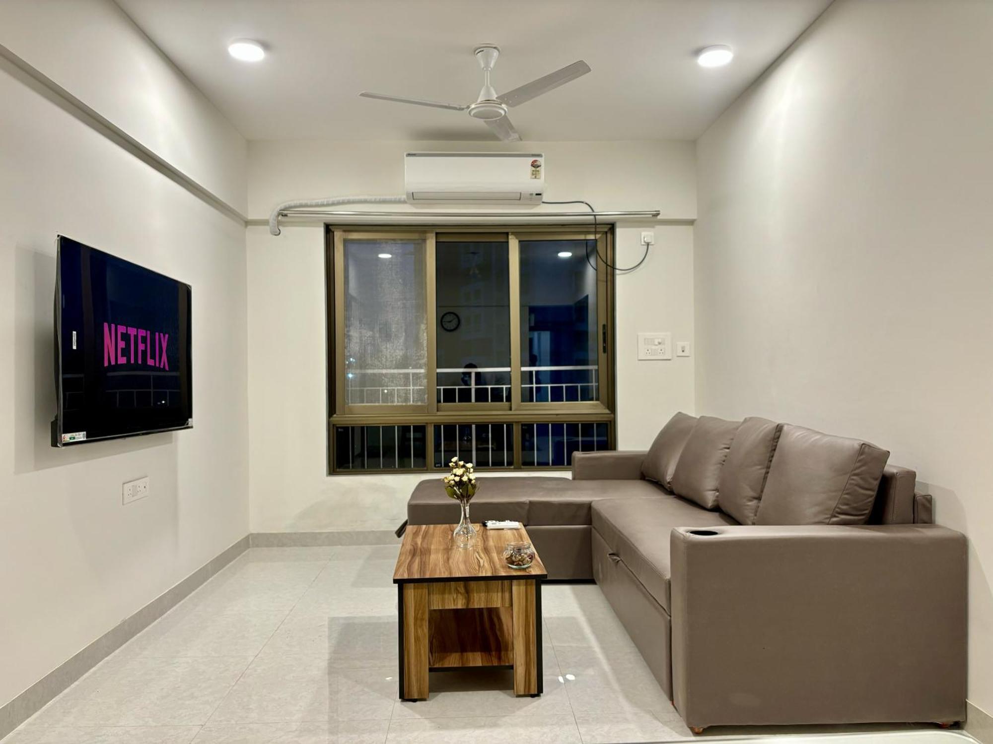 Apartment Vibrant 2 Bhk Near Airport