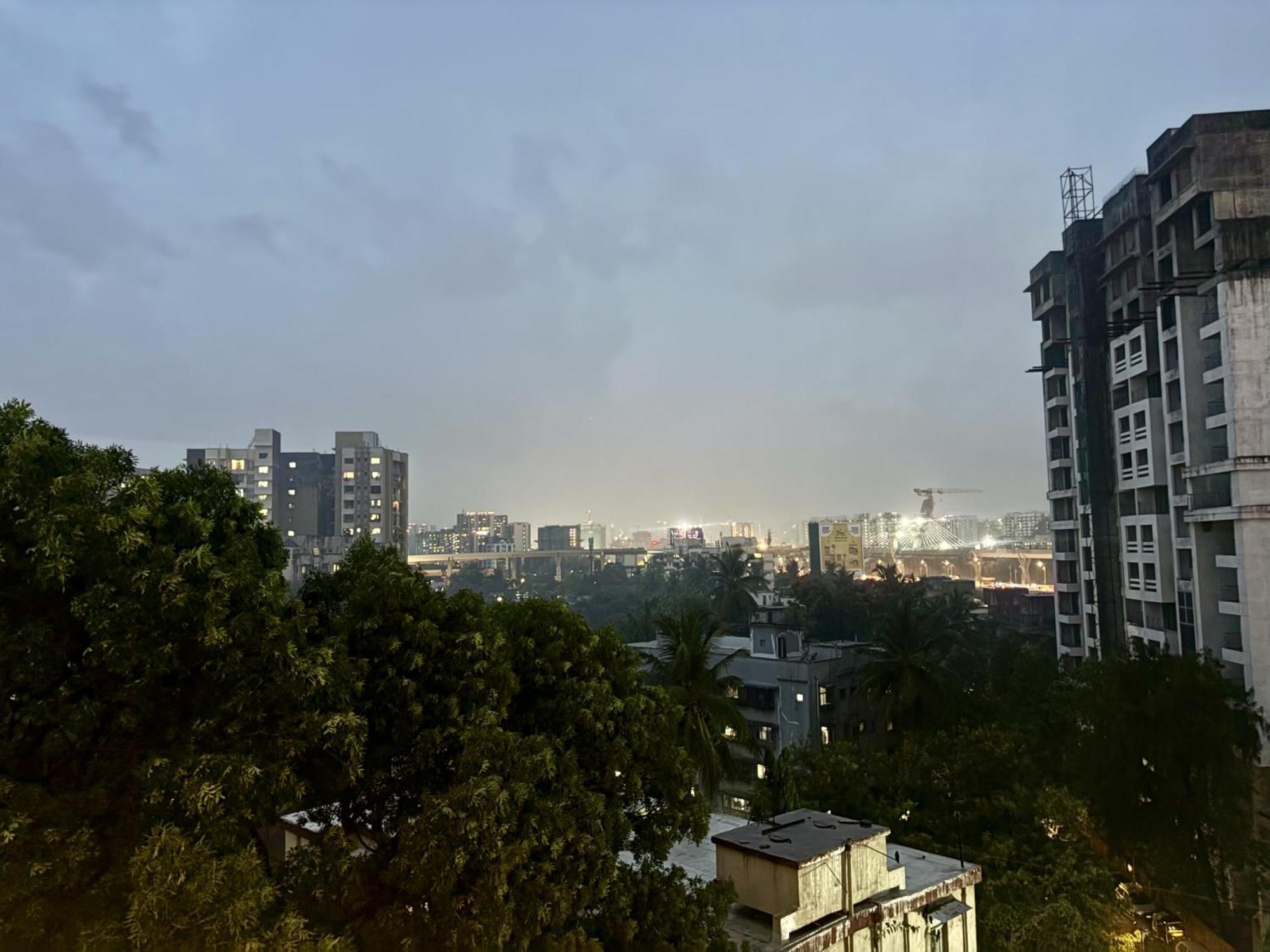 Vibrant 2 Bhk Near Airport *