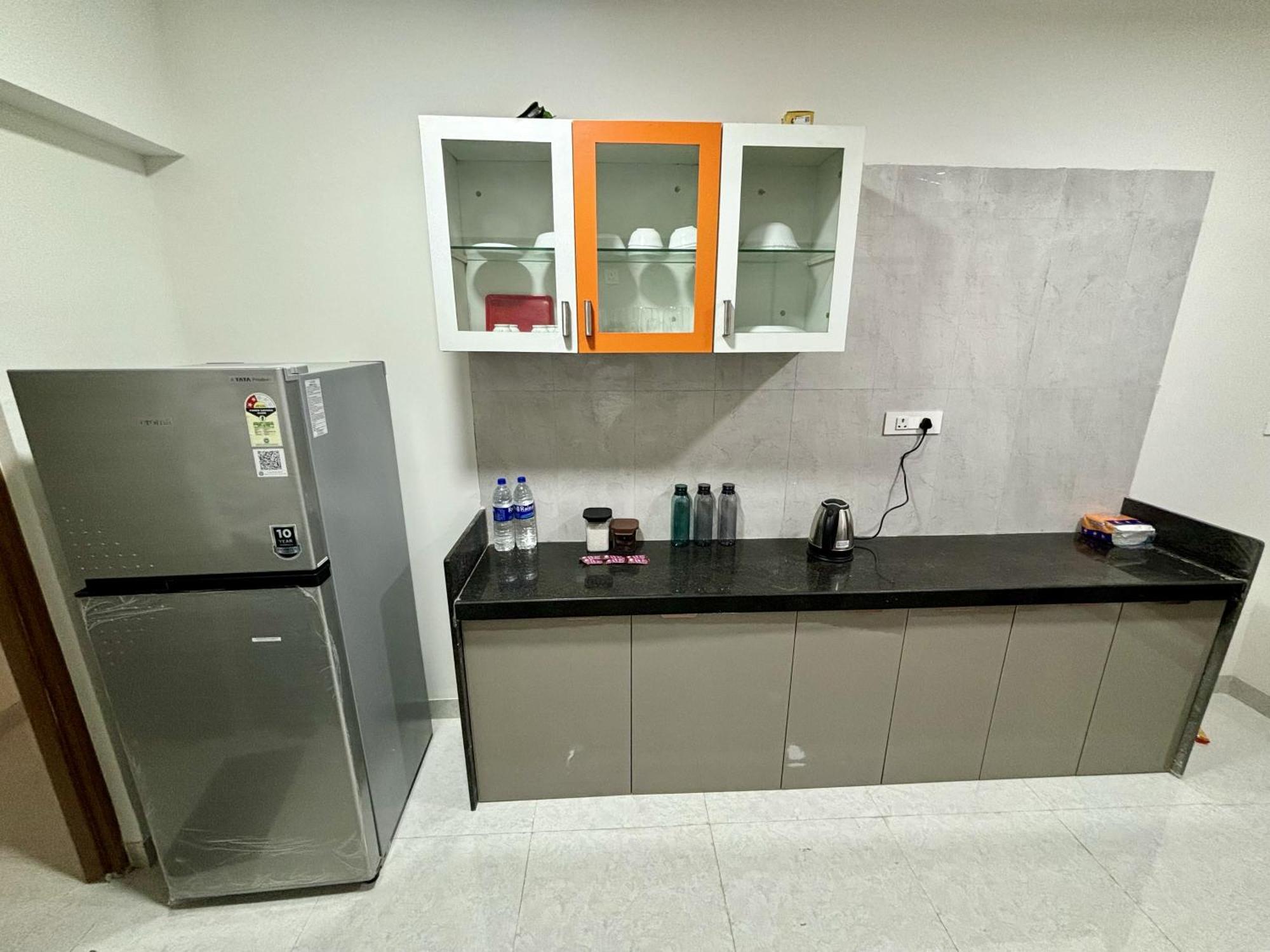 Vibrant 2 Bhk Near Airport * Mumbai