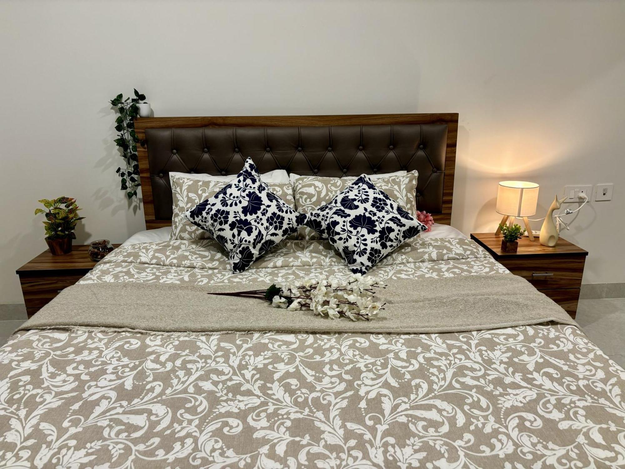 Vibrant 2 Bhk Near Airport Apartment
