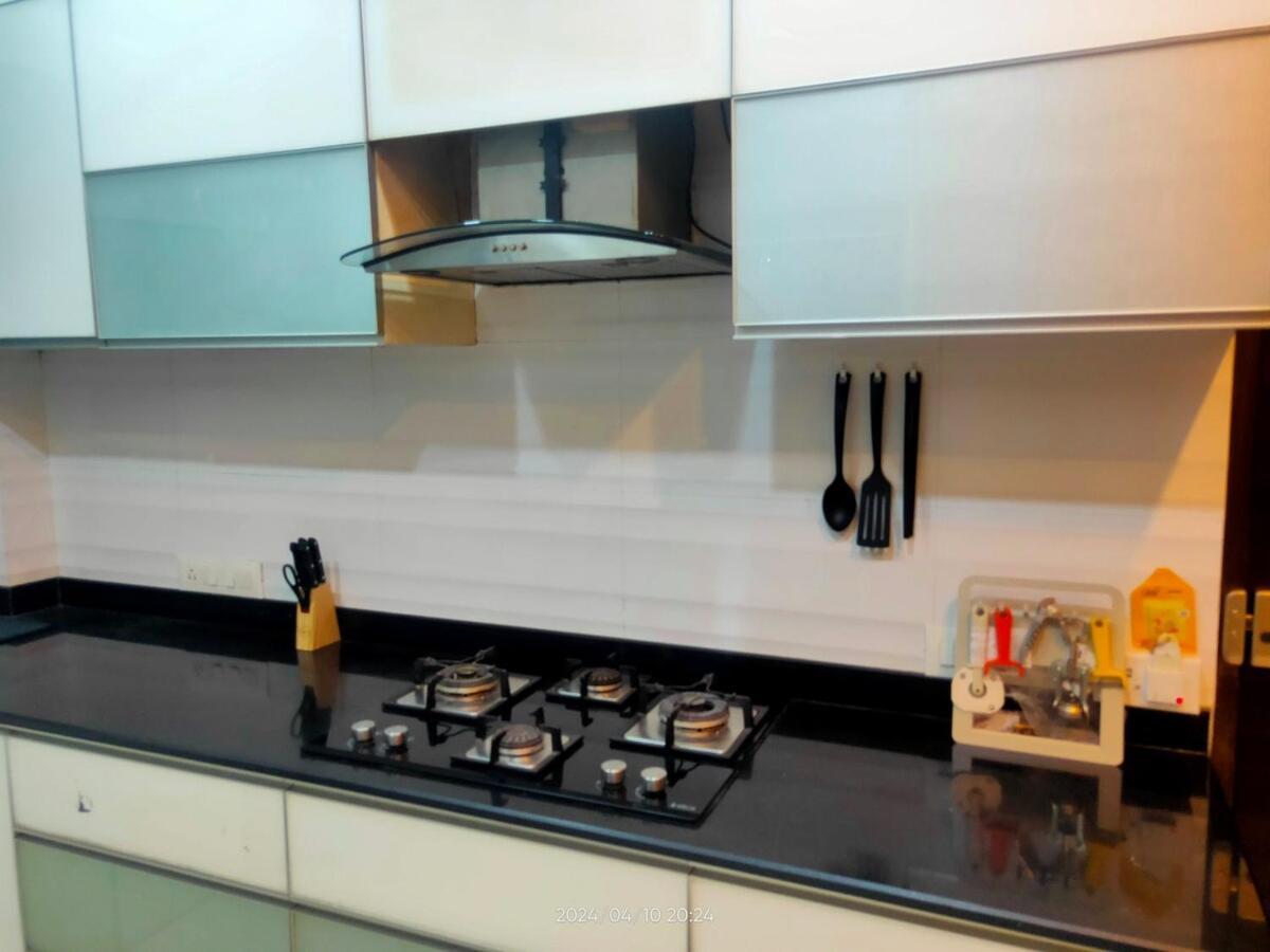 Casa Amora - Stylish Luxe 2bed 3bath Luxury Apartment Mumbai