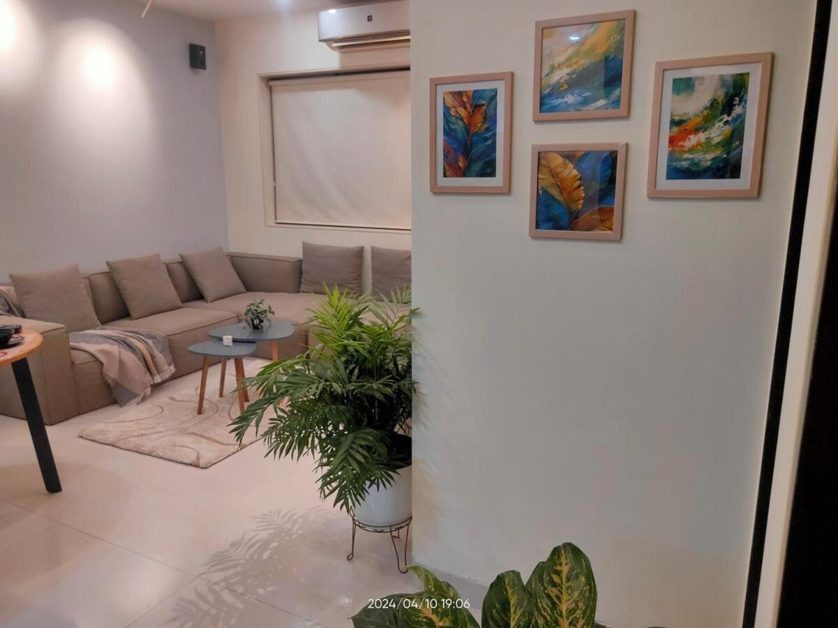 Casa Amora - Stylish Luxe 2bed 3bath Luxury * Mumbai