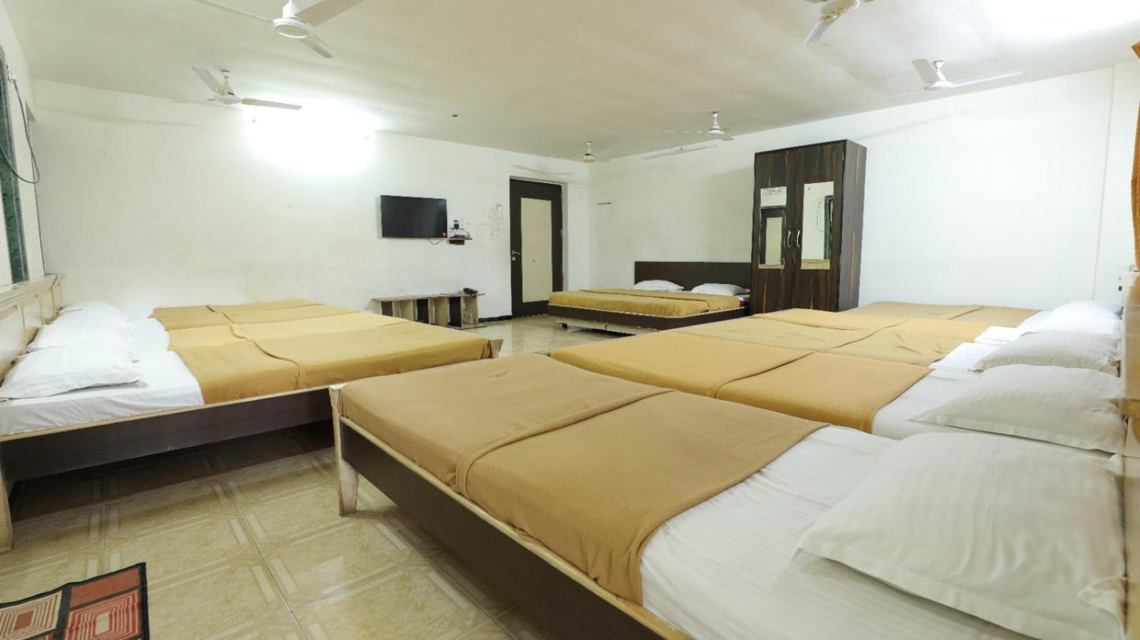 Farm Regency Hotel
