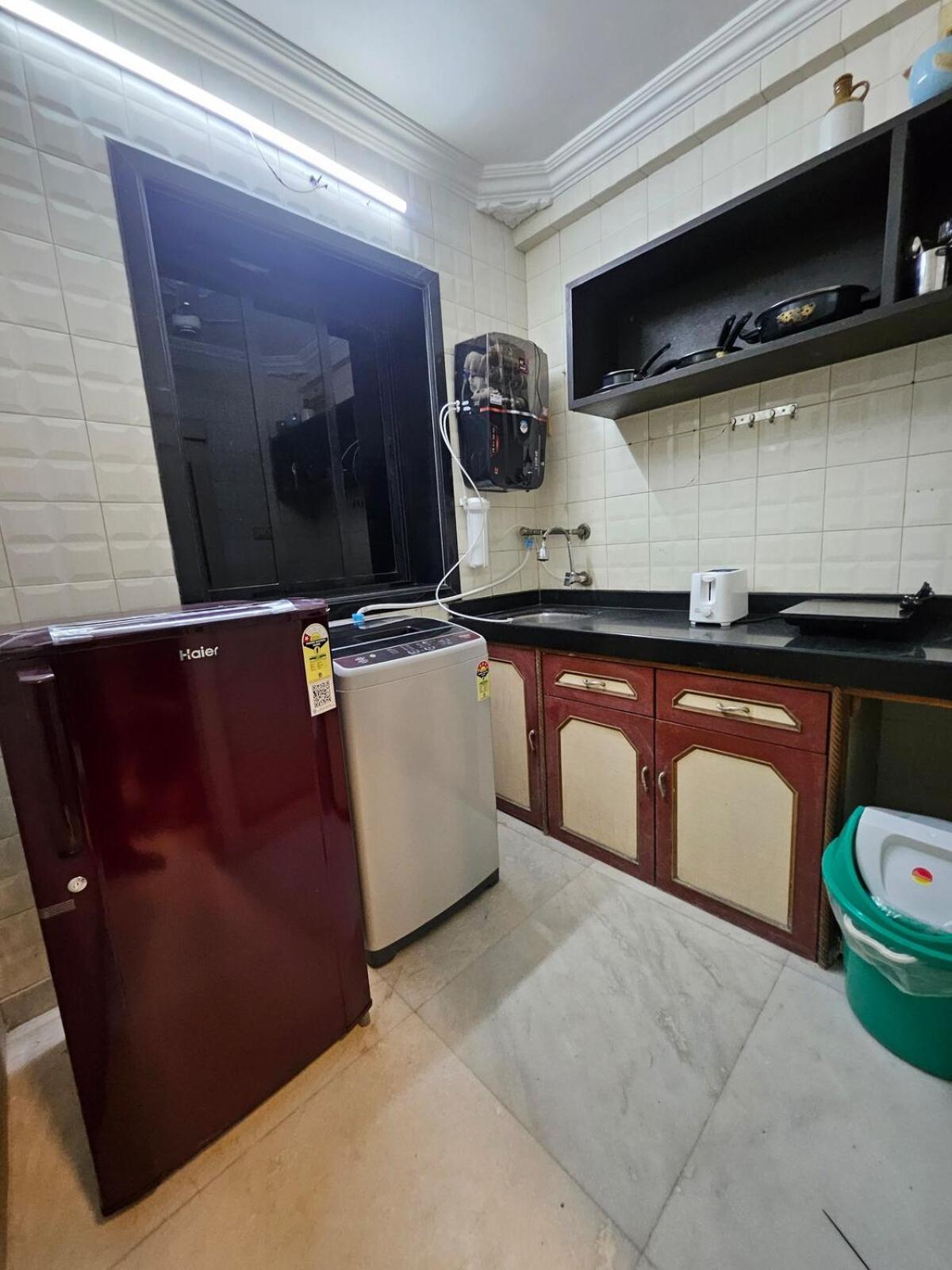 Brick Maison 1bhk With Free Parking, Juhu Bandra Mumbai