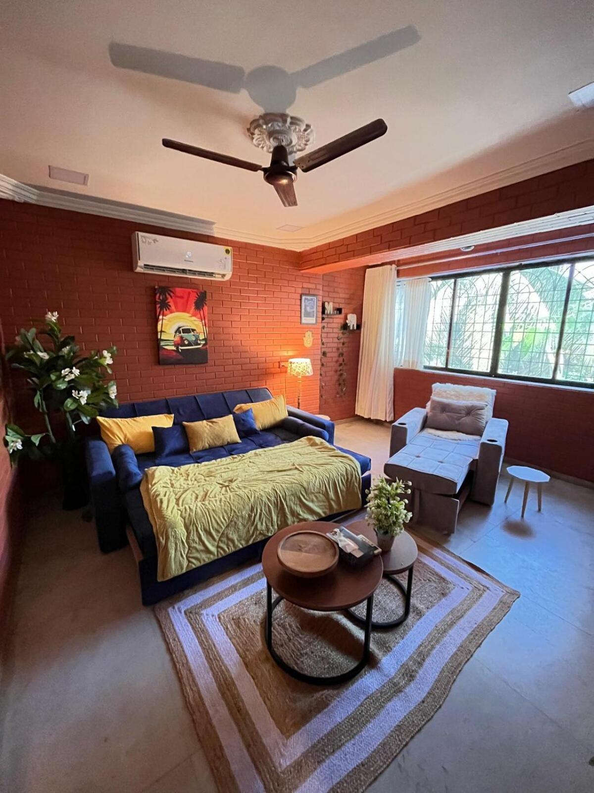 Brick Maison 1bhk With Free Parking, Juhu Bandra * Mumbai