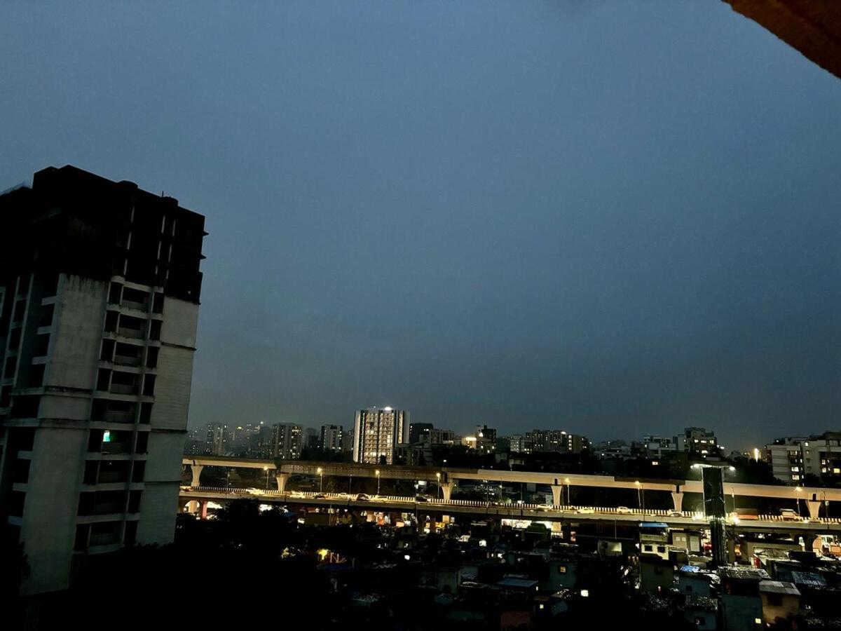Vibrant 2 Bhk Near Airport Apartment
